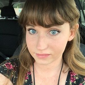 Meet your Posher, Kaitlin